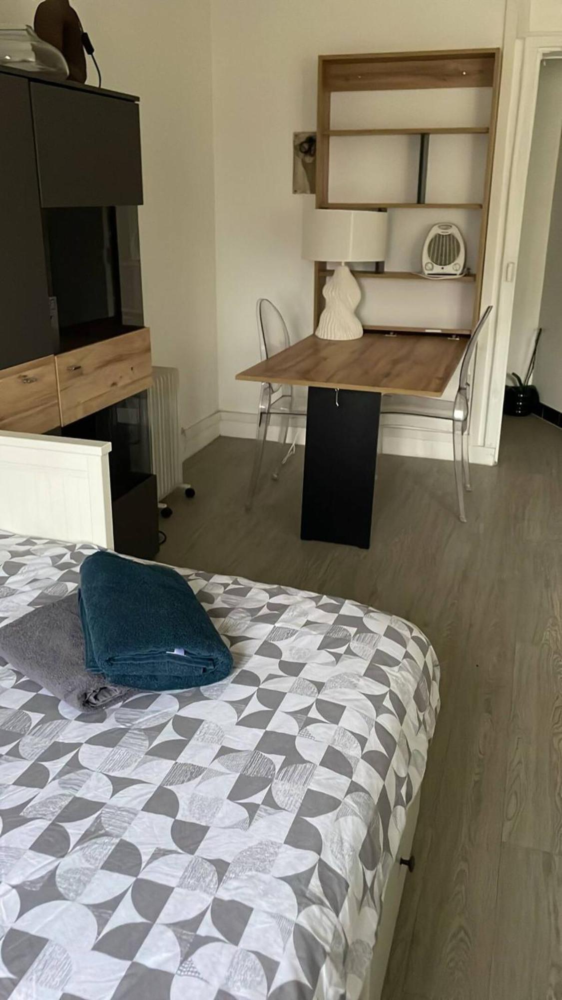 Guest Room Nearby Champs Elysees Paryż Zewnętrze zdjęcie